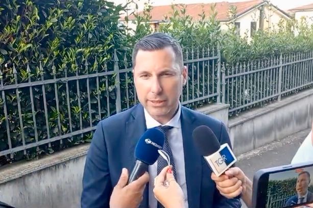 Vertice Toti-Giampedrone ad Ameglia: "Avanti finché la maggioranza è con lui. Rigassificatore? Non è un cambio di rotta" Vertice Toti-Giampedrone ad Ameglia: "Avanti finché la maggioranza è con lui. Rigassificatore? Non è un cambio di rotta"