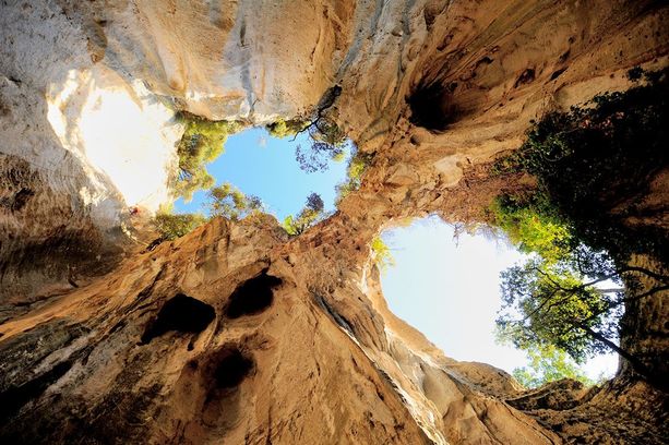 Finale, rocciatore soccorso nella zona di Perti: mobilitato l'elicottero, è grave Finale, rocciatore soccorso nella zona di Perti: mobilitato l'elicottero, è grave