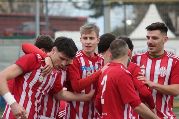 Calcio, Promozione. Gloria e salvezza, giornate cruciali per Carcarese e Finale Calcio, Promozione. Gloria e salvezza, giornate cruciali per Carcarese e Finale