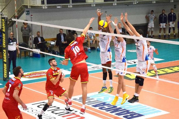 Volley A2/M: Il Vbc Synergy Mondovì si gioca una bella fetta di salvezza in casa della Conad Reggio Emilia