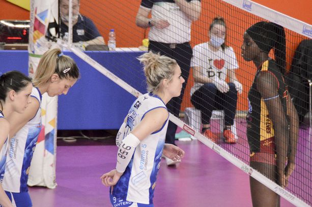 Il futuro del volley di serie A passa dal Palaghiaccio di Pinerolo Il futuro del volley di serie A passa dal Palaghiaccio di Pinerolo