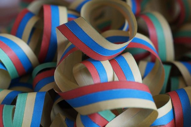 Musica e gonfiabili entrano in palestra a Luserna San Giovanni