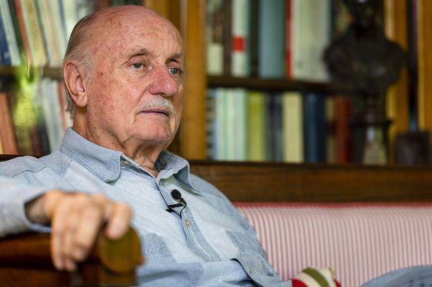 Al Castello di Miradolo l’architetto Pejrone raccontato per lettere Al Castello di Miradolo l’architetto Pejrone raccontato per lettere