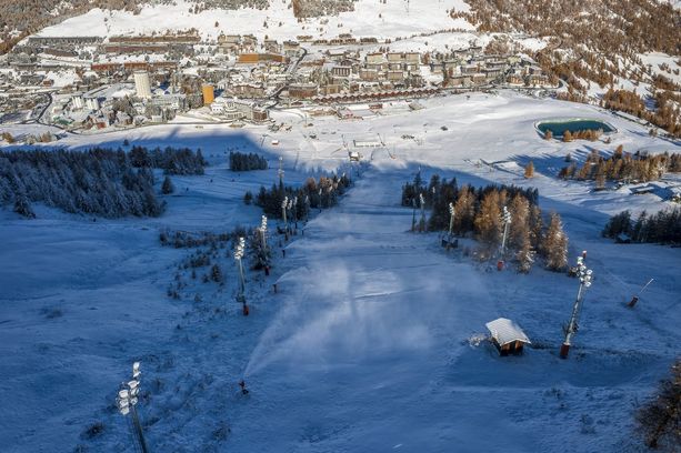 Arriva la prima neve sulle piste della Vialattea