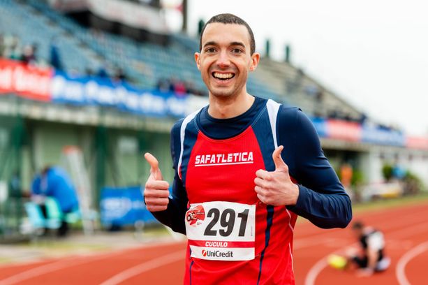 Rimane in coma dopo il salto con l’asta, 8 anni dopo si laurea in Scienze Motorie [FOTO]