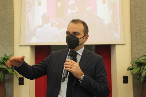 Registrazione anagrafe figli coppie gay, Lo Russo non segue Sala: "Serve una legge nazionale a garanzia dei bambini" Registrazione anagrafe figli coppie gay, Lo Russo non segue Sala: "Serve una legge nazionale a garanzia dei bambini"