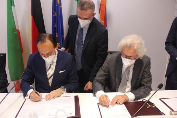 Il Piemonte "parla tedesco": siglato accordo con la Renania settentrionale e Vestfalia per rilanciare l'economia Il Piemonte "parla tedesco": siglato accordo con la Renania settentrionale e Vestfalia per rilanciare l'economia