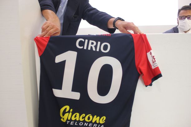 “La partita più bella del mondo”: Cirio e gli Eugenio in Via di Gioia scendono in campo per i bimbi con malattie oncologiche “La partita più bella del mondo”: Cirio e gli Eugenio in Via di Gioia scendono in campo per i bimbi con malattie oncologiche