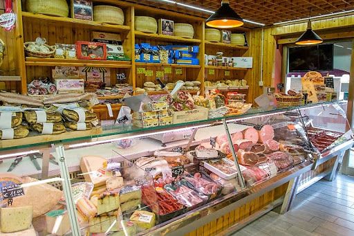 Fase 2 dei negozi: &quot;Ripartenza promettente, tra clienti che tornano e tante prenotazioni&quot;