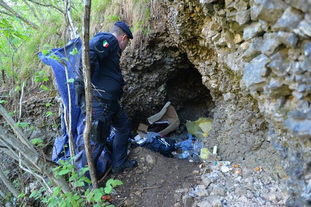 Spaccio di stupefacenti, rapina e torture nei boschi della Valcuvia: arrestati tre magrebini Spaccio di stupefacenti, rapina e torture nei boschi della Valcuvia: arrestati tre magrebini