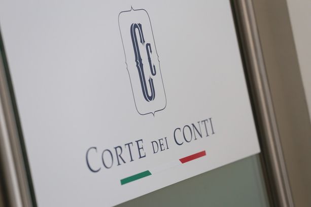 “Occorre garantire il riequilibrio dei conti ed un graduale rientro del rapporto debito-Pil” “Occorre garantire il riequilibrio dei conti ed un graduale rientro del rapporto debito-Pil”