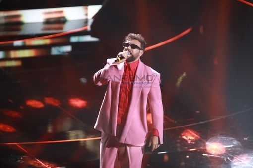 Con ‘AI AI’ Dargen D’Amico torna a Sanremo, poi l’album ‘Doppia mozzarella’