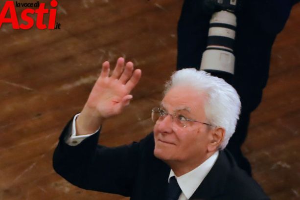 Un teatro Alfieri festante accoglie il Presidente Sergio Mattarella. &quot;Goria fu uomo e politico per tempi difficili&quot; [FOTOGALLERY]