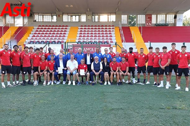 &quot;Un'ottima annata&quot; per l'Asti calcio che si avvia a nuovi progetti e vuole portare sempre più tifosi allo stadio. &quot;Siete tutti parte di un progetto&quot; [VIDEOINTERVISTE]