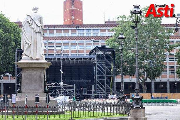 Poche ore all'inizio ad Asti Musica. Candelaresi: "In piazza Alfieri posto per diecimila persone, porteremo artisti internazionali" [VIDEOINTERVISTA]