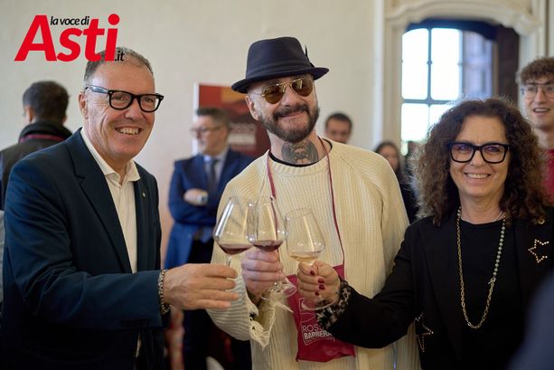 La 'dichiarazione d'amore' di J-Ax: "Costigliole è casa mia"