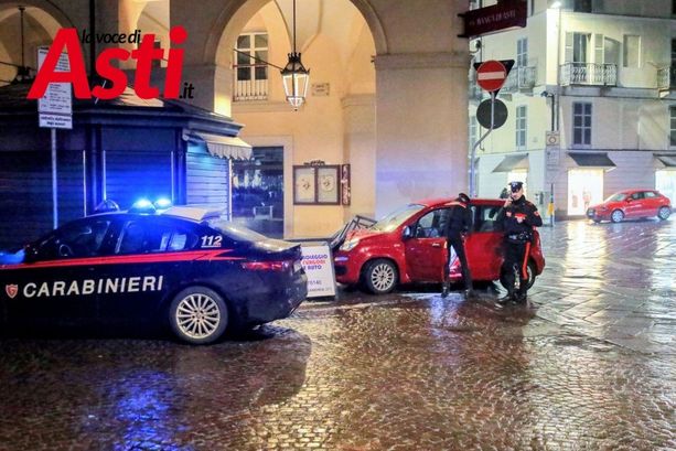 Inseguimento ad alta velocità nel cuore di Asti