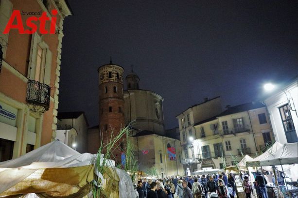 Con Arti e Mercanti chiuso il Settembre Astigiano. La pioggia non ha frenato l'entusiasmo, anche se sono calati gli espositori [FOTO]