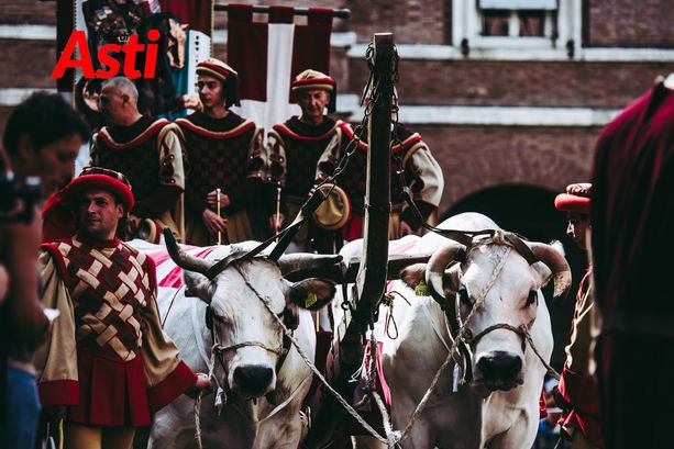 Per i 750 anni del Palio un'edizione straordinaria del corteo storico Per i 750 anni del Palio un'edizione straordinaria del corteo storico