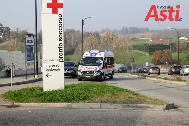 Asti: sparatoria nel parcheggio del pronto soccorso. I colpi sarebbero partiti da un'auto in corsa