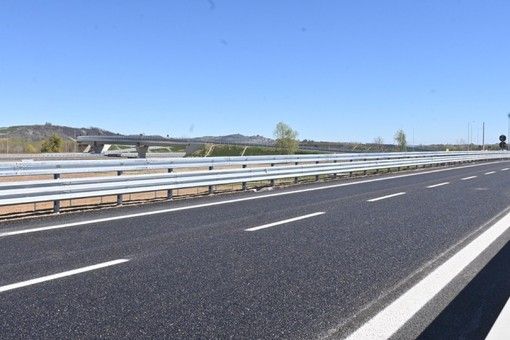 Asti-Cuneo: dopo la Via conferenza al Ministero su pedaggi e mezzi agricoli. Per i trattori l’ipotesi fasce orarie Asti-Cuneo: dopo la Via conferenza al Ministero su pedaggi e mezzi agricoli. Per i trattori l’ipotesi fasce orarie