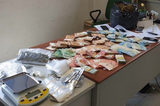 Lotta allo spaccio di stupefacenti: un arresto e ingenti sequestri di droga e denaro [VIDEO]