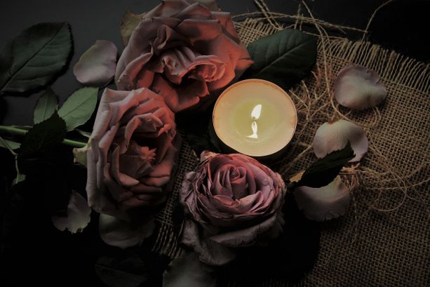 Tragico rinvenimento in un'abitazione di campagna di Isola d'Asti