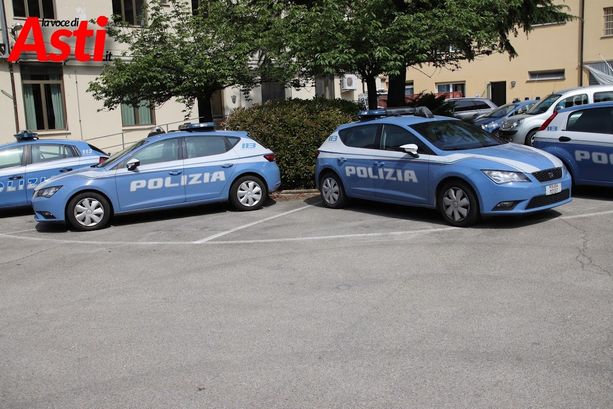 Intervento delle forze dell'ordine di Asti nel complesso del Belvedere per segnalazioni di degrado e abbandono rifiuti Intervento delle forze dell'ordine di Asti nel complesso del Belvedere per segnalazioni di degrado e abbandono rifiuti