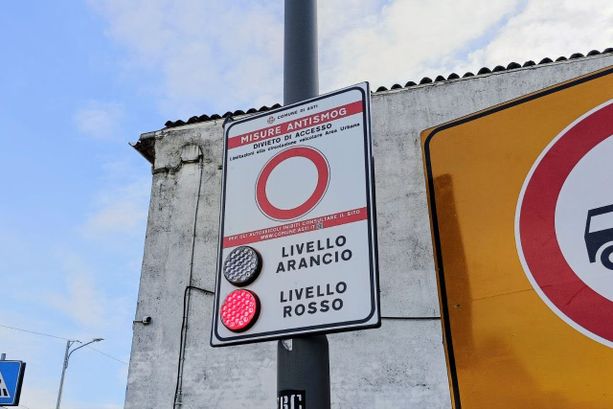 Via libera al piano qualità aria 2026: niente stop ai diesel Euro 5 in Piemonte. 100 milioni di euro per misure alternative Via libera al piano qualità aria 2026: niente stop ai diesel Euro 5 in Piemonte. 100 milioni di euro per misure alternative