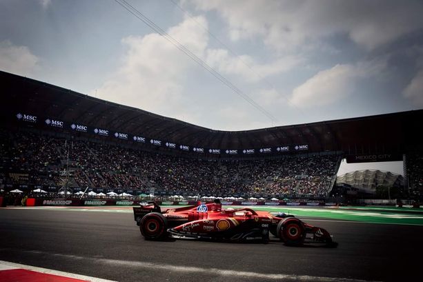 F1. La Ferrari vince anche in Messico con Sainz. Leclerc è terzo F1. La Ferrari vince anche in Messico con Sainz. Leclerc è terzo