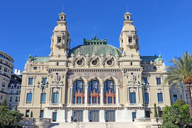 L’Histoire de L’Opéra de Monte-Carlo sullo schermo di Frédéric e Jérémie Laurent L’Histoire de L’Opéra de Monte-Carlo sullo schermo di Frédéric e Jérémie Laurent