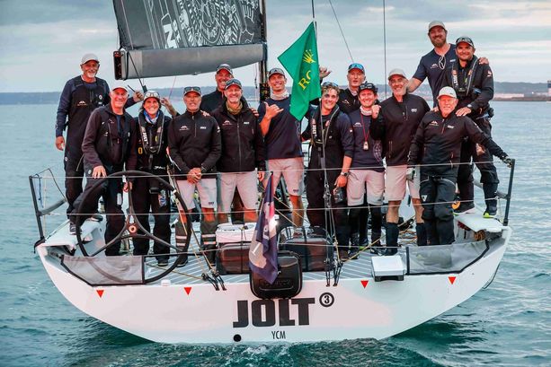 Admiral’s Cup 2025: vittoria storica per lo Yacht Club di Monaco Admiral’s Cup 2025: vittoria storica per lo Yacht Club di Monaco