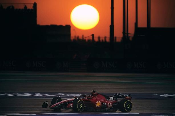 F1. In Qatar, Piastri vince la sua prima Sprint. Verstappen è campione del mondo. Delusione Ferrari e Leclerc F1. In Qatar, Piastri vince la sua prima Sprint. Verstappen è campione del mondo. Delusione Ferrari e Leclerc