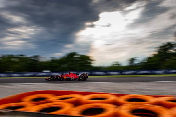 F1. In Ungheria arriva la zampata di Hamilton: pole per tre millesimi su Verstappen. Delusione Leclerc F1. In Ungheria arriva la zampata di Hamilton: pole per tre millesimi su Verstappen. Delusione Leclerc