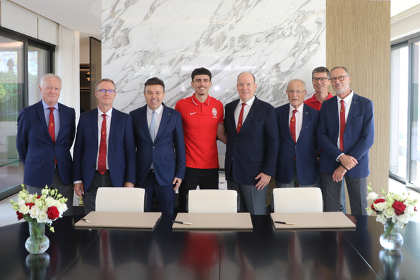 Partnership tra Monte-Carlo SBM e Federazione Monegasca di Atletica per sostenere Téo Andant Partnership tra Monte-Carlo SBM e Federazione Monegasca di Atletica per sostenere Téo Andant