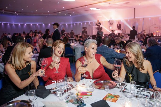 A Monte-Carlo una serata tra lusso e beneficenza: all'Hotel Fairmont c'è "Turning Luxury Into Charity”