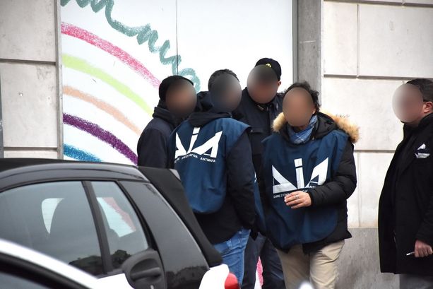 Sanremo: controlli della Dia e dell'Ispettorato del Lavoro al cantiere del parcheggio in piazza Eroi (Foto) Sanremo: controlli della Dia e dell'Ispettorato del Lavoro al cantiere del parcheggio in piazza Eroi (Foto)