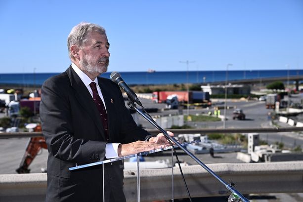 Via libera all’allargamento della giunta regionale, Bucci: “Le nomine entro Natale”