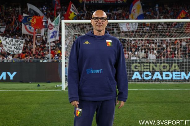 Calcio. Il tributo dei trentamila del Ferraris a mister Fossati e al Genoa Women: "Un momento che rimarrà dentro di me per sempre"