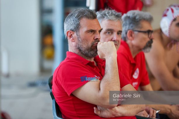 Pallanuoto. Barceloneta troppo forte per la Rari di Angelini: "Fatto il meglio possibile. Futuro? Speriamo in una squadra competitiva" (VIDEO) Pallanuoto. Barceloneta troppo forte per la Rari di Angelini: "Fatto il meglio possibile. Futuro? Speriamo in una squadra competitiva" (VIDEO)