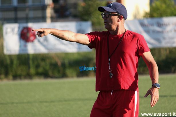 Calcio, Savona. Il mood di Cola non cambia: "Lavoriamo per vincere ancora. I ragazzi sono partiti forte, anche troppo!" (VIDEO) Calcio, Savona. Il mood di Cola non cambia: "Lavoriamo per vincere ancora. I ragazzi sono partiti forte, anche troppo!" (VIDEO)