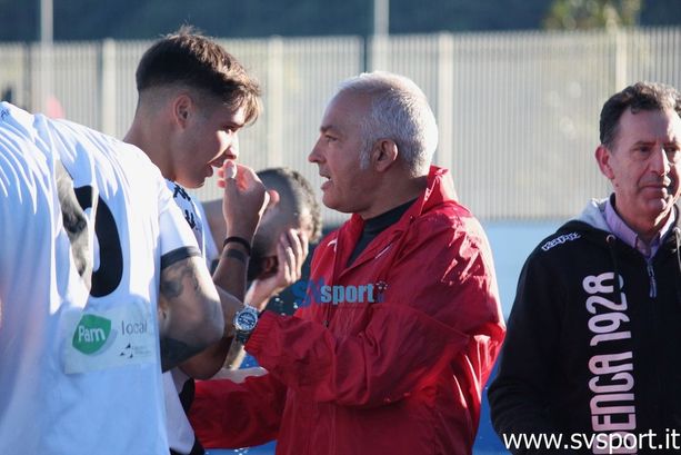 Calcio, Albenga. Buttu tra campo e infermeria: "Contro la Cairese abbiamo disputato la partita giusta, gli infortunati rientreranno con le dovute tempistiche" (VIDEO) Calcio, Albenga. Buttu tra campo e infermeria: "Contro la Cairese abbiamo disputato la partita giusta, gli infortunati rientreranno con le dovute tempistiche" (VIDEO)