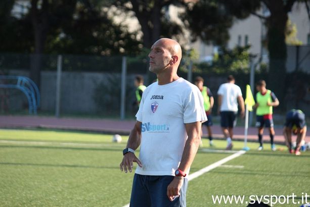 Calcio, Serie D. Si va in campo per il turno infrasettimanale, il Vado ospita una Castellanzese in crescita Calcio, Serie D. Si va in campo per il turno infrasettimanale, il Vado ospita una Castellanzese in crescita