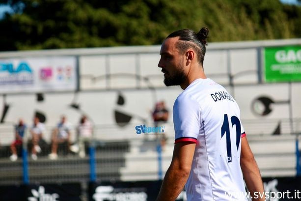 Calcio, Coppa Italia di Serie D. Il Vado avanza ai sedicesimi! Il rigore di Donaggio piega la Fezzanese Calcio, Coppa Italia di Serie D. Il Vado avanza ai sedicesimi! Il rigore di Donaggio piega la Fezzanese