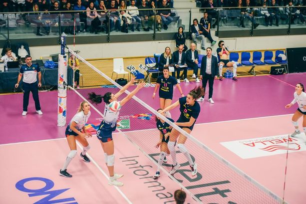 Volley A2/F: Puma…si può fare! La Lpm Bam Mondovì domani chiude la Regular Season ospitando la capolista Delta Trentino Volley A2/F: Puma…si può fare! La Lpm Bam Mondovì domani chiude la Regular Season ospitando la capolista Delta Trentino