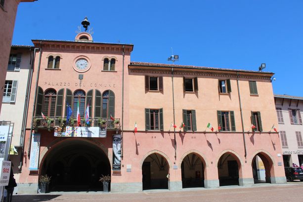 Ad Alba il Comune prende in carico i bandi per l’assistenza all’autonomia: “Così il servizio partirà prima” Ad Alba il Comune prende in carico i bandi per l’assistenza all’autonomia: “Così il servizio partirà prima”