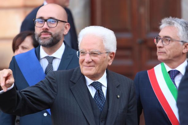Mentana, Giannini e Veronesi al Sociale di Alba per la chiusura del Centenario Fenogliano Mentana, Giannini e Veronesi al Sociale di Alba per la chiusura del Centenario Fenogliano