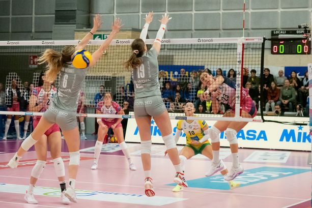 Volley A1/F: Perinelli rescinde a tre giornate dalla fine con la Wash4green Pinerolo Volley A1/F: Perinelli rescinde a tre giornate dalla fine con la Wash4green Pinerolo