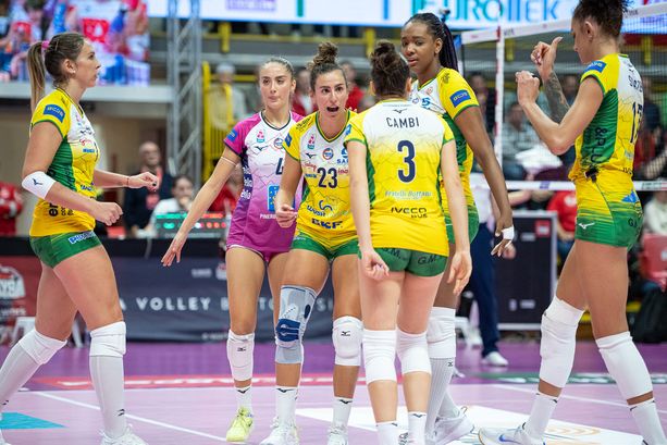 Volley A1/F: la Wash4green Pinerolo rispedisce le ‘black angels’ all’inferno Volley A1/F: la Wash4green Pinerolo rispedisce le ‘black angels’ all’inferno