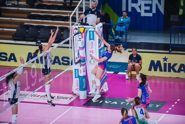 Volley A1/F: una Wash4green Pinerolo ‘sciupona’ vince solo al tie-break a Trento Volley A1/F: una Wash4green Pinerolo ‘sciupona’ vince solo al tie-break a Trento